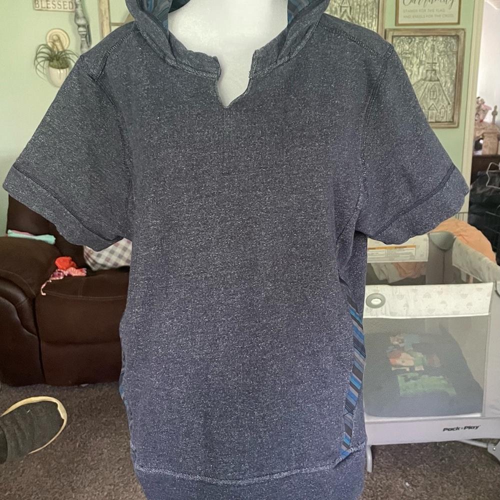 lululemon athletica Gray Short Sleeve sweater Hoodie sz med